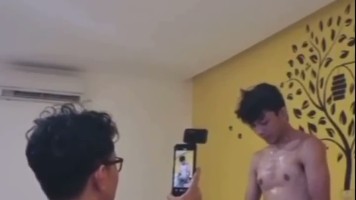 Rekam Istri Ngentot Sama Teman