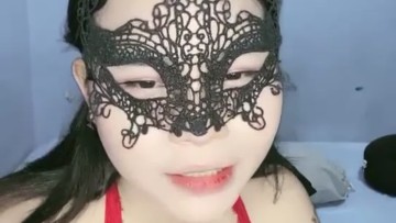 Yunika Crot Mulut-
