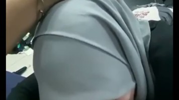 Bu Guru Jilbab Syumilde Kena Doggy