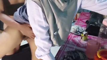 Kepuasan Ngentot Pembantu Berseragam Pelajar